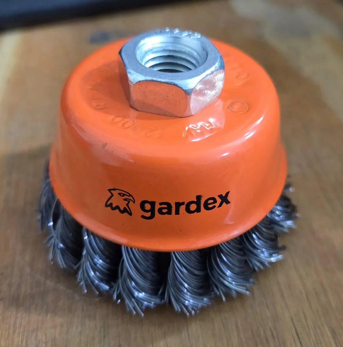 Cepillo Acero Gardex Copa 75mm Trenzado Tuerca 14mm